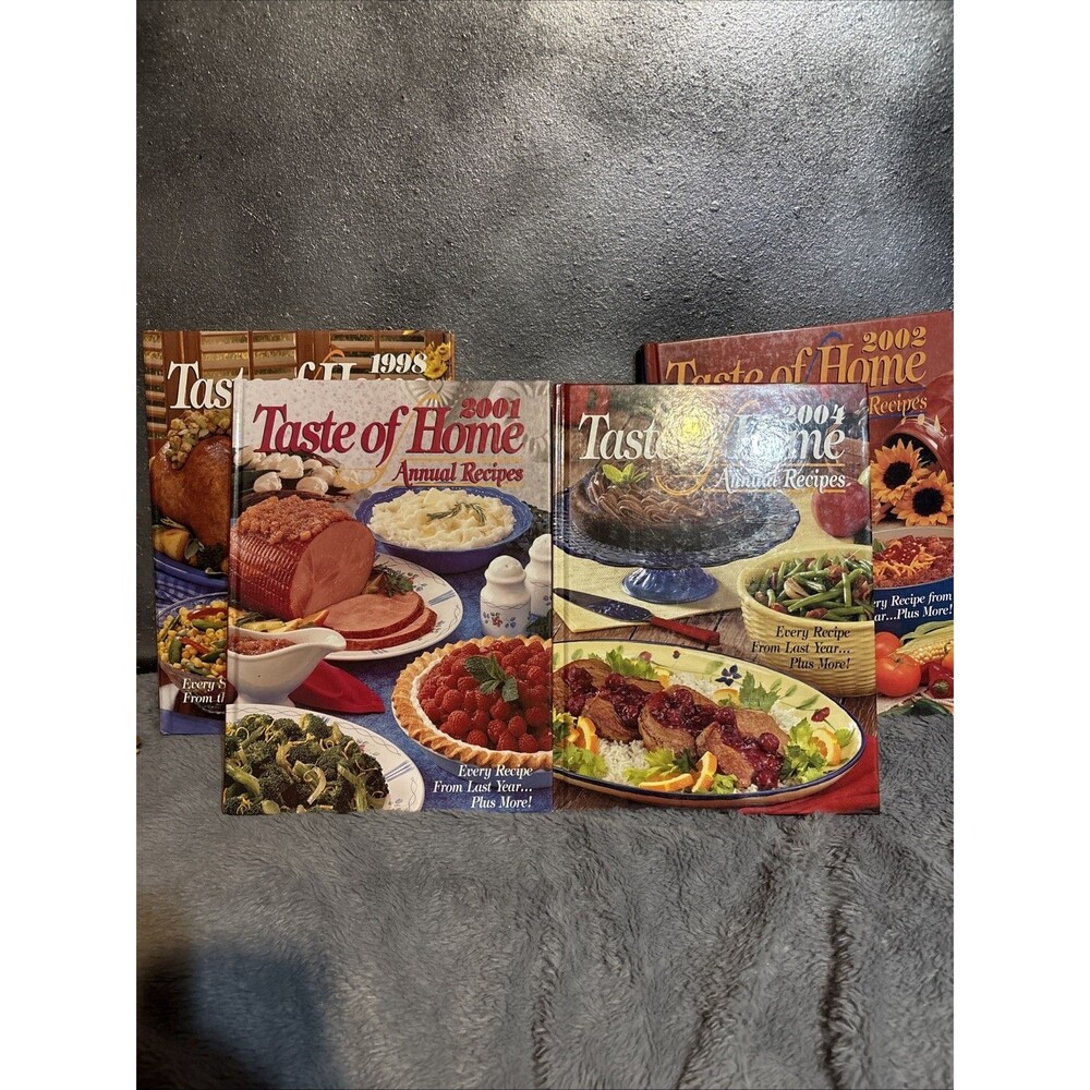 Lot 4 Taste of Home Cookbooks HC Annual Recipes 1998, 2001, 2002, 2004 Retro